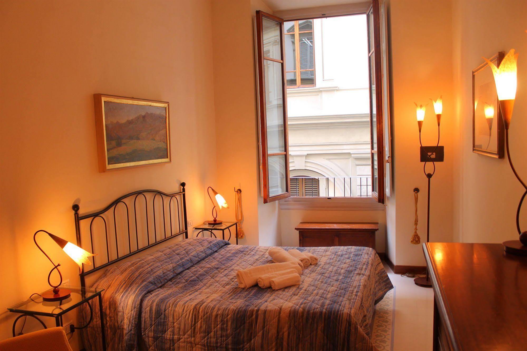 Via Roma Suites Florence Exterior photo